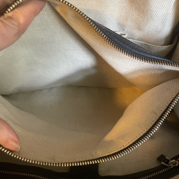 Authentic Gucci Soho tussle tote - Picture 5 of 10